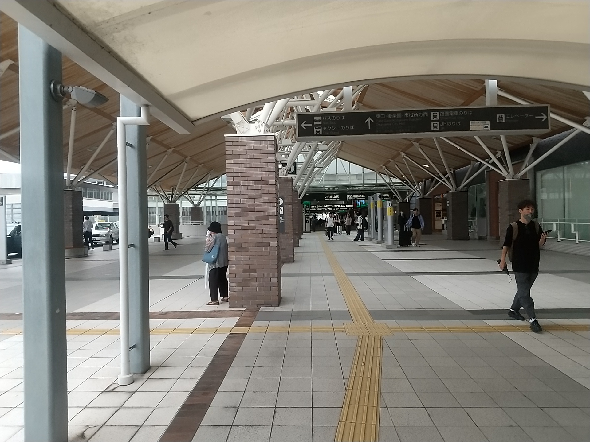 20241007_岡山駅