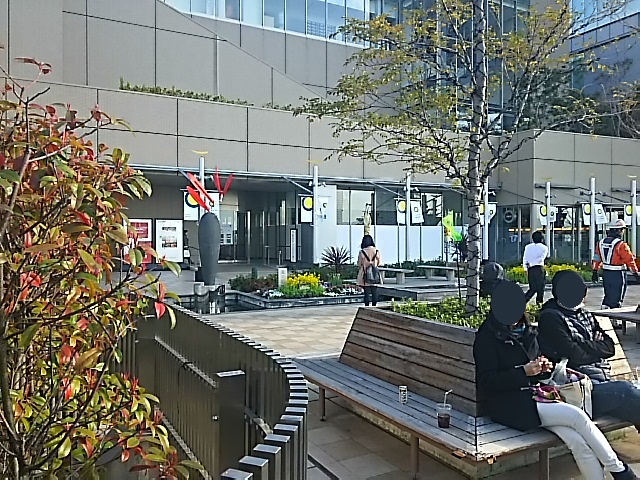 20150323_大阪駅 風の広場