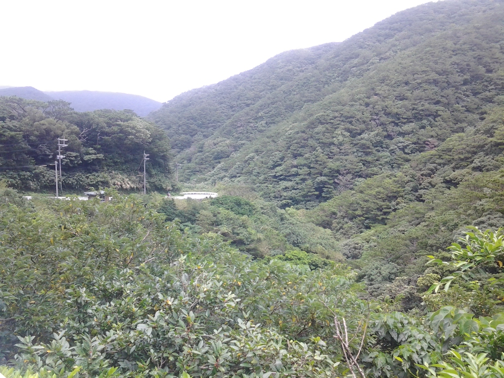 20140618_渡嘉志久ビーチへの山越え
