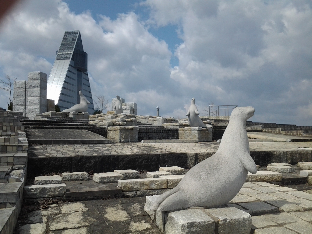 20140407_青い海公園のアシカ像