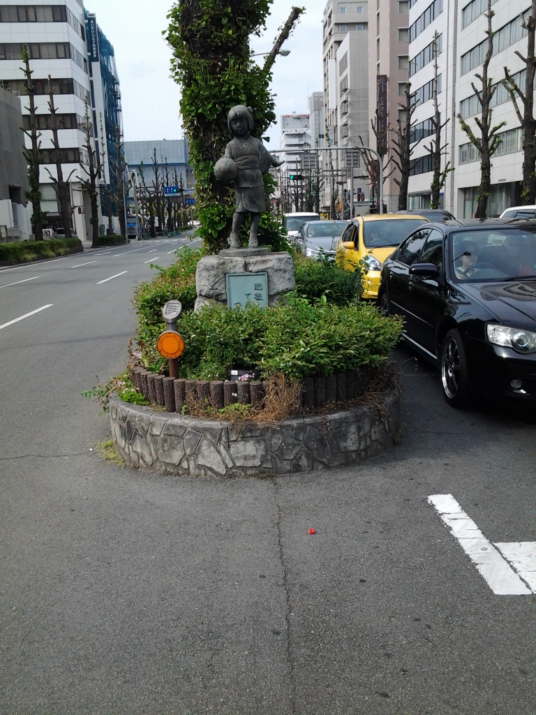 20140426_肥後てまりをつく少女像