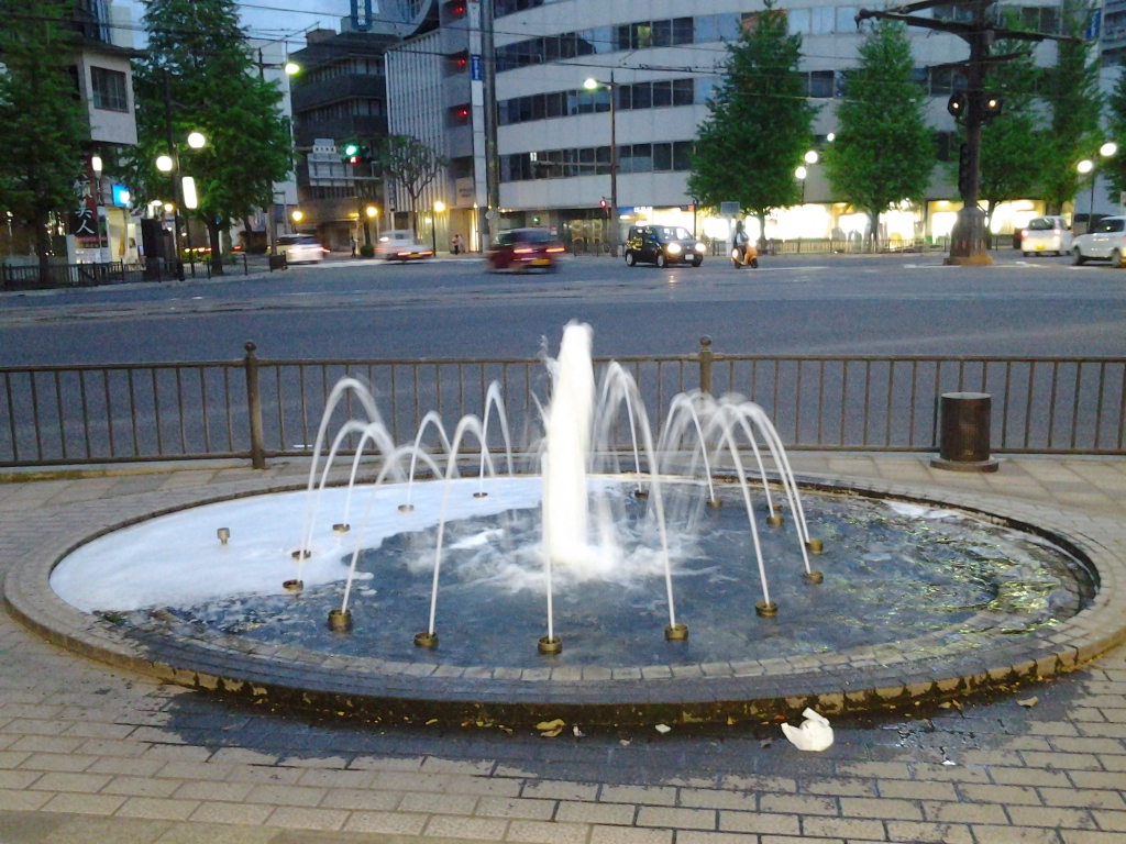 20140427_高見馬場通り 噴水