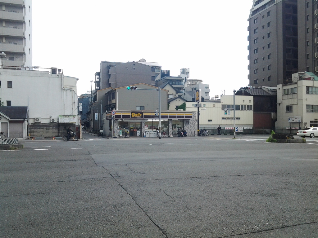 20140501_デイリーヤマザキ堀川仏光寺店内(閉業)