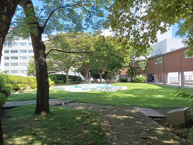 20250928_金沢医科大学 噴水