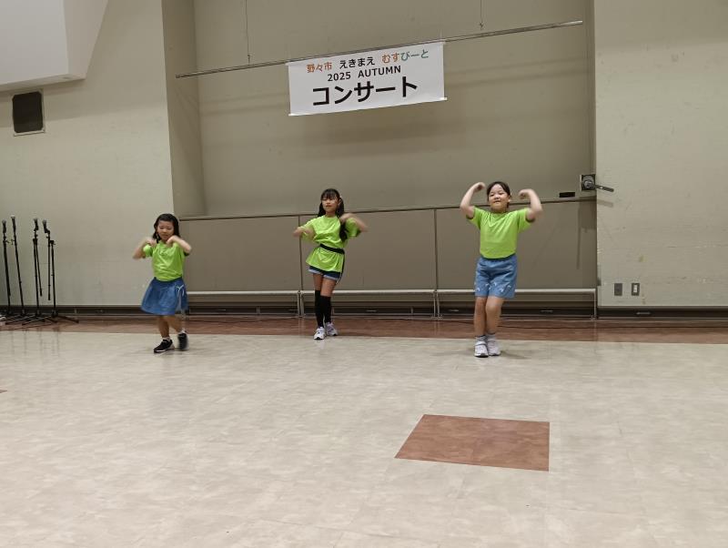 20251011_野々市えきまえむすびーと 子どもダンス