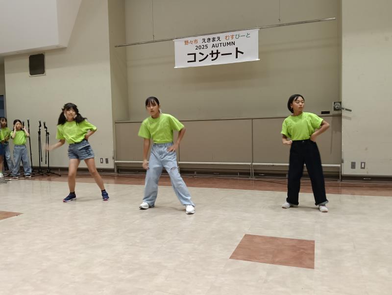 20251011_野々市えきまえむすびーと 子どもダンス