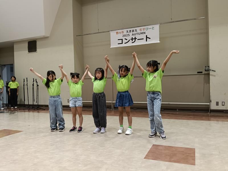 20251011_野々市えきまえむすびーと 子どもダンス