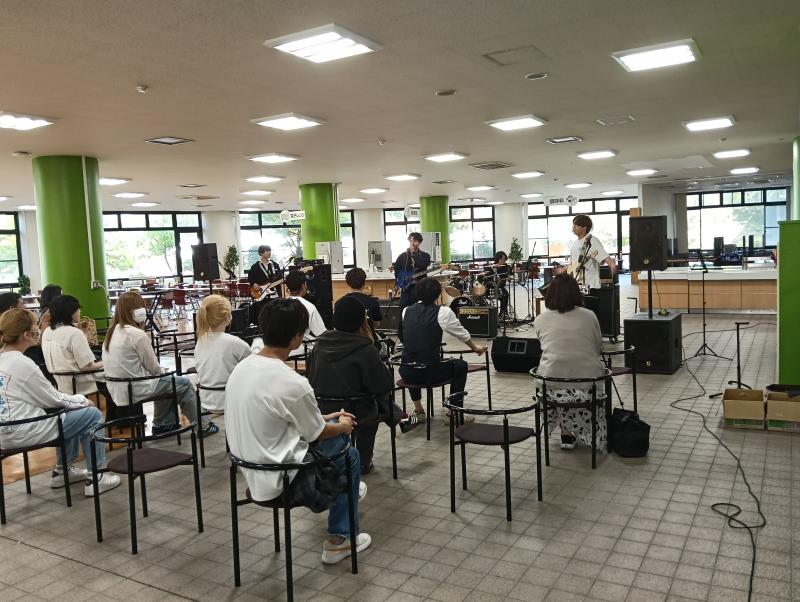 20251012_北陸大学 北大祭 軽音楽部ライブ