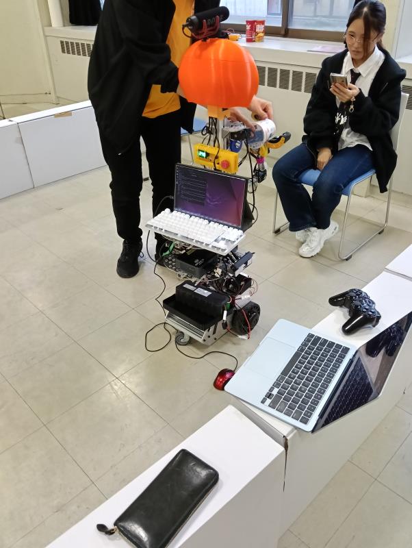 20251019_金沢工業大学 工大祭 AIロボと遊ぼう2