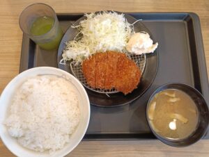 20251213_松のや ロースかつ定食＋トッピングポテサラ