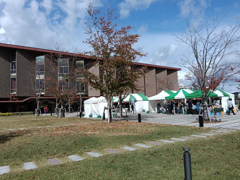 20251101_石川県立図書館