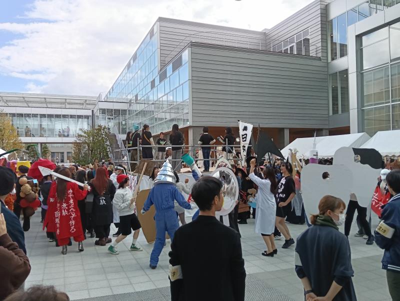 20251101_金沢美術工芸大学 美大祭 仮装パレード