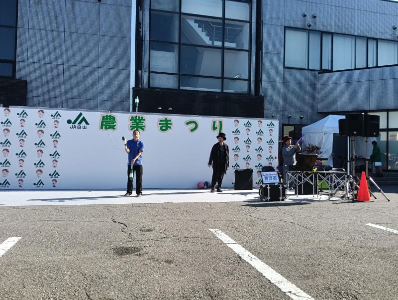 20251108_JA白山農業まつり 大道芸・バルーンアート