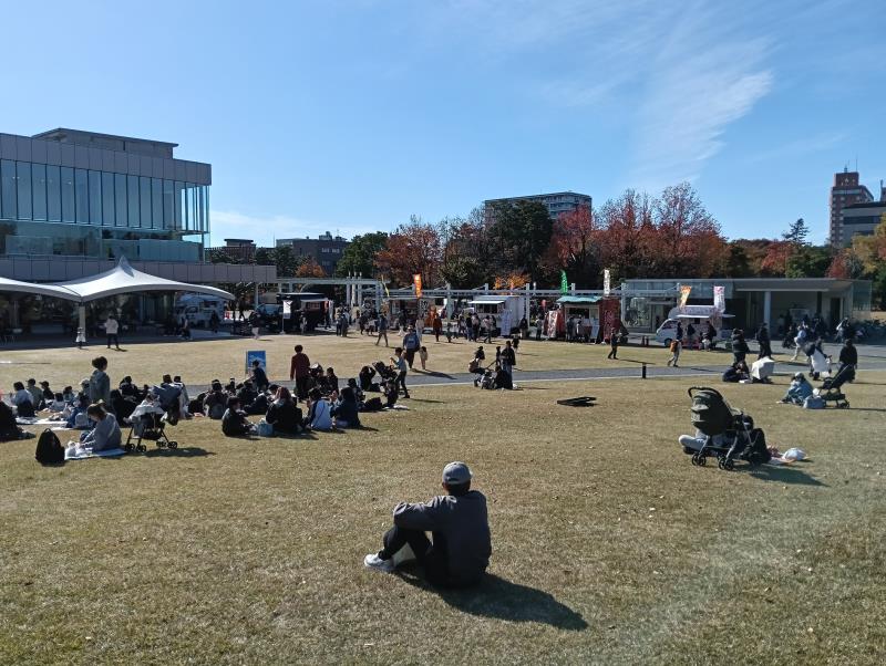 20251115_smiletree presents 虹色シャボン玉 キッチンカー大集合