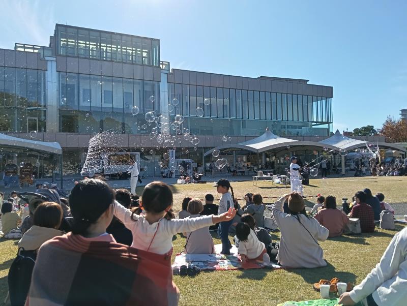 20251115_smiletree 虹色シャボン玉