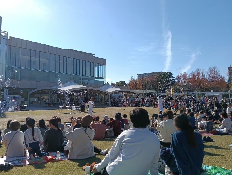 20251115_smiletree 虹色シャボン玉