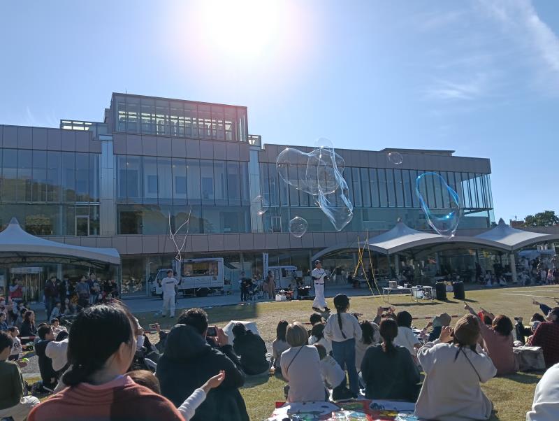 20251115_smiletree 虹色シャボン玉