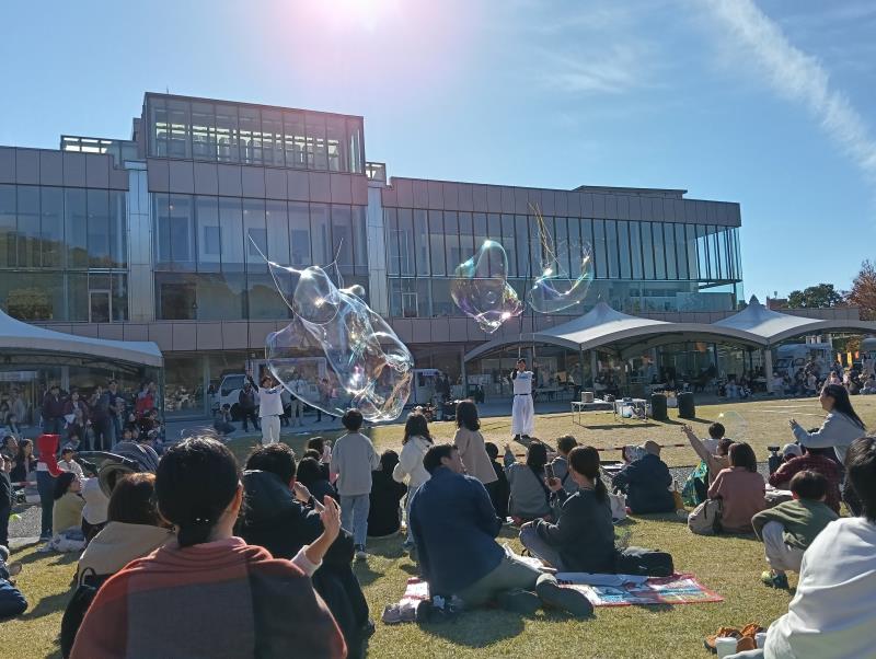 20251115_smiletree 虹色シャボン玉