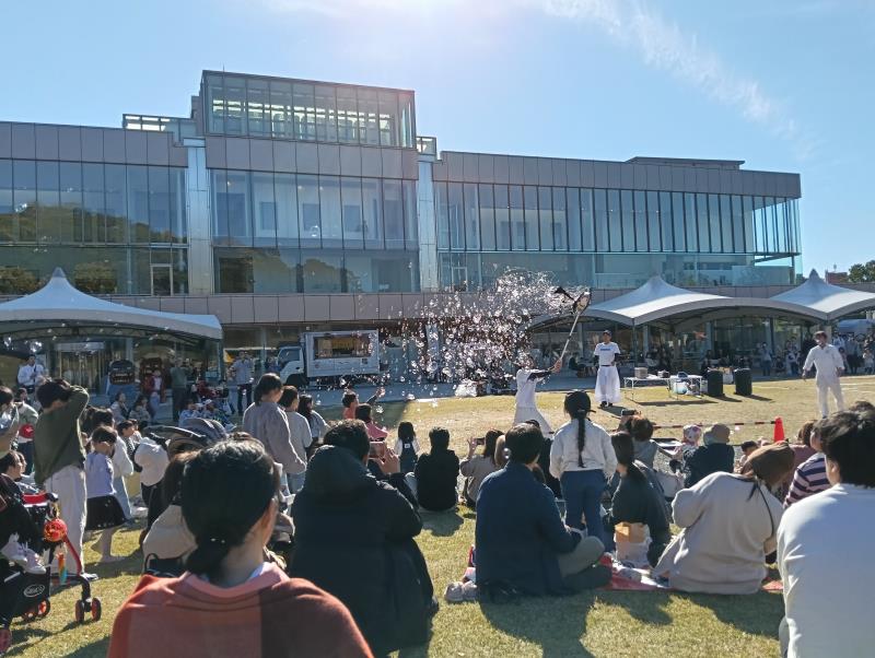 20251115_smiletree 虹色シャボン玉