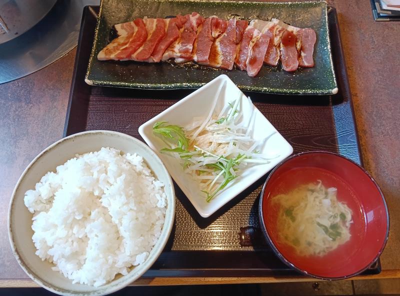 20260825_焼肉まいうーカルビ 三元豚ランチ